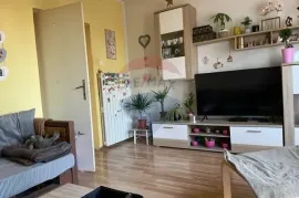 Rijeka, Zamet - kuća, 8S +3DB, tri odvojena stana, Rijeka, Maison