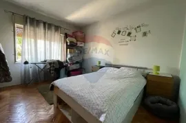 Rijeka, Zamet - kuća, 8S +3DB, tri odvojena stana, Rijeka, House