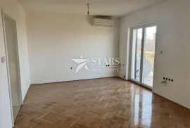 Rijeka, Kostrena - trosobni stan za najam, Kostrena, Apartamento