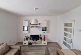 Rijeka, Gornji Zamet - samostojeća kuća površine 150m2, Rijeka, Famiglia