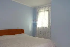 Rijeka, Martinkovac, stan sa p.p. i dvije garaže, Rijeka, Appartement