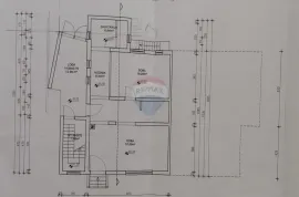 Petrinja, kuća 382 m2, 4 stambene jedinice, Petrinja, Casa