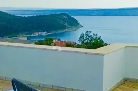 Mediteranska oaza pogledom na more, stan novije gradnje, Crikvenica, شقة