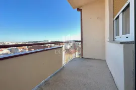 Pula, prekrasan stan s pogledom na more, iznad Arene!, Pula, Appartement