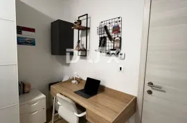 RIJEKA, MARTINKOVAC, 3S+DB, super lokacija, pogled, parking, Rijeka, Apartamento