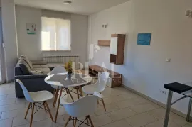 HOSTI-ODLIČAN STAN U KVALITETNOJ ZGRADI NOVIJE GRADNJE, 2S+DB OD 65 m2, Rijeka, Appartement