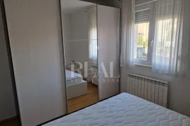 HOSTI-ODLIČAN STAN U KVALITETNOJ ZGRADI NOVIJE GRADNJE, 2S+DB OD 65 m2, Rijeka, Appartement