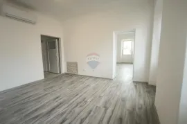 PULA, CENTAR, stan u strogom centru, Pula, Apartamento