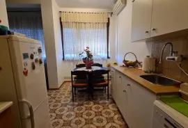 Viškovo, Marinići - stan površine 86 m2 u prizemlju s okućnicom 433 m2, Viškovo, Flat