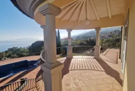 OPATIJA, POBRI - obiteljska vila s bazenom i panoramskim pogledom, Opatija - Okolica, Casa