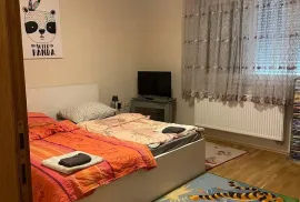 Velika kuća u Osijeku, prodaja/najam, Osijek, House