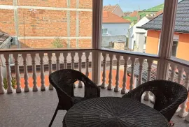 Velika kuća u Osijeku, najam/prodaja, Osijek, Casa