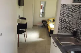 Istra, Pješčana uvala, - kuća s tri apartmana, Medulin, House