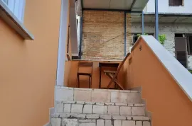 Istra, Pješčana uvala, - kuća s tri apartmana, Medulin, Дом