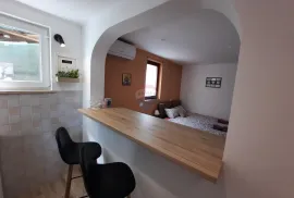 Istra, Pješčana uvala, - kuća s tri apartmana, Medulin, Дом