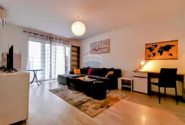 Pećine, 2S+DB, površine 71m2, I.kat, balkon, parking, Rijeka, Appartement