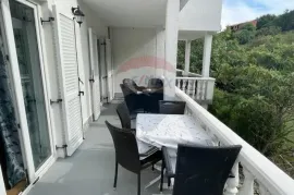 Otok Krk, Baška - Batomalj, dvojna kuća, 300 m2, Baška, Casa