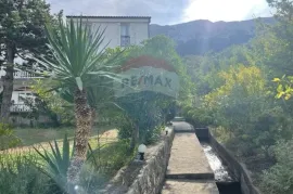 Otok Krk, Baška - Batomalj, dvojna kuća, 300 m2, Baška, Famiglia