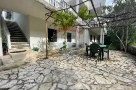 Otok Krk, Baška - Batomalj, dvojna kuća, 300 m2, Baška, Ev