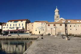 Otok Krk,grad Krk,dvoetažni stan,4S+DB,84 m2,pogled na more, Krk, Appartment