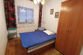 DRAMALJ - 2 stana s vrtom i parkingom, Crikvenica, Apartamento