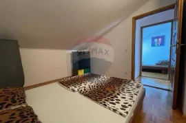 Otok Krk, grad Krk, dvoetažni stan, 3S+DB, 75 m2, Krk, Wohnung