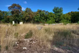 Istra, Marčana okolica, nova kuća sa 5500m2 građevinskog zemljišta, Marčana, Haus