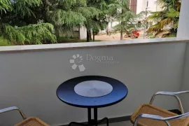 Moderni stan s terasom i podnim grijanjem - Poreč, Poreč, Flat