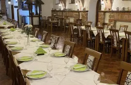 PRODAJA POSLOVNE ZGRADE-HOTEL-RESTORAN, Zlatar-Bistrica, Famiglia