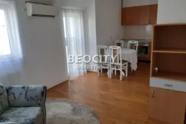 Novi Sad, Sajam, Devet Jugovića, 1.5, 37m2, Novi Sad - grad, Flat