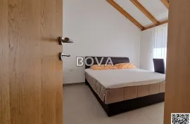 Kuća 232 m2 – Sukošan *Drugi red do  mora* (ID-2514/A), Sukošan, Haus