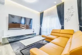 Zagreb, Dubrava, NOVOGRADNJA, prekrasan trosoban stan s garažom i PM +VRT  NKP 82 m2, Zagreb, Wohnung