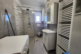 Rijeka, Hosti - novi stan 76m2 s pogledom i parkingom, Rijeka, Appartment