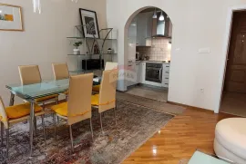 Rijeka, Centar - dvosoban stan u centru, Rijeka, Apartamento