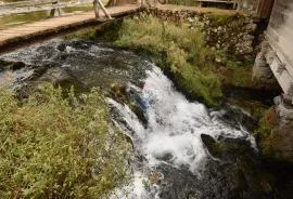 Otočac, Vila s garažom i okućnicom, mirna i lijepa lokacija, Otočac, بيت