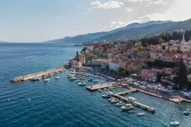 OPATIJA, VOLOSKO- prekrasan stan 121,35 m2, garaža, balkon, pogled na more, Opatija, Appartement