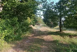 Ogulin,građevinsko zemljište,pogled na jezero Sabljaci, Ogulin, Terra