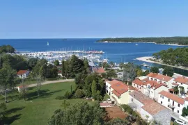 Funtana, apartmanska kuća na samo 100 metara od mora, Vrsar, Maison