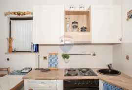 Otok Rab, Gonar, kuća 4 apartmana, 2 bazena, pogled, Rab, House