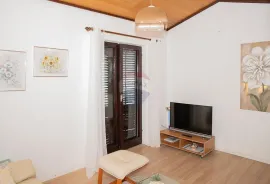 Otok Rab, Gonar, kuća 4 apartmana, 2 bazena, pogled, Rab, House