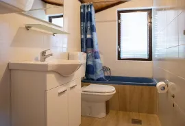 Otok Rab, Gonar, kuća 4 apartmana, 2 bazena, pogled, Rab, House