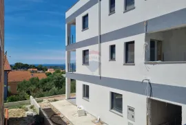 Otok Rab, Banjol, 3SS + DB, stan od 117m2 i terase s pogledom na more  (JZ), Rab, Διαμέρισμα