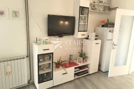 Rijeka, Trsat, stan 1s+db na 1. katu sa terasom, Rijeka, Apartamento