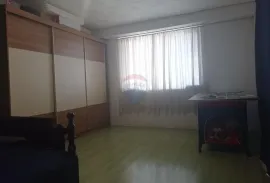 Ogulin, kuća sa poslovnim prostorom, blizina centra, Ogulin, Casa