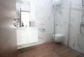 MATULJI-NOVOGRADNJA, stan sa bazenom, jacuzzijem, saunom  i okućnicom, Matulji, Apartamento