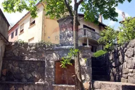 Opatija,Matulji,starina u Mučićima s dogradnjom,balkonom,starinskom šternom , vanjskim kaminom i vinotekom, Matulji, House