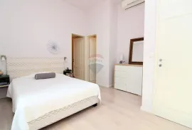 OPATIJA,VOLOSKO- luksuzan stan 85 m2, 2.red do mora, sa parkingom, balkonom i okućnicom, Opatija, Daire