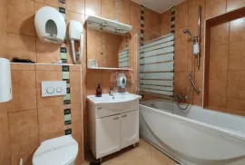 Velika Gorica, hotel 1.300 m2, 25 soba, wellness, Velika Gorica, Immobili commerciali