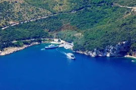 ISTRA, LABIN, OKOLICA Zemljište Turističke namjene (T2) za gradnju turističko-ugostiteljskih sadržaja 32.322 m2, Kršan, Terreno