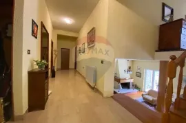 IKA - Obiteljska kuća 390m2, Opatija - Okolica, Haus